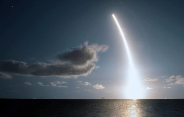 SpaceX запустила в космос 60 спутников глобального интернета Starlink